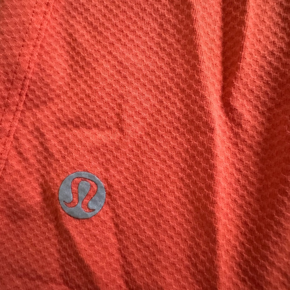 Lululemon tank size 4